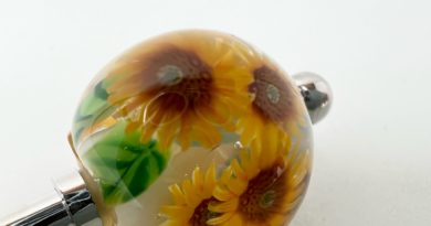 向日葵のとんぼ玉かんざし